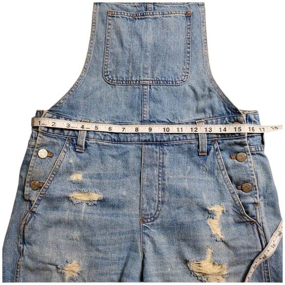 Madewell Denim Distressed Short Overalls Size: M - Picture 2 of 7